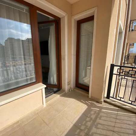 アパート Sirena First Line - сирена на първа линия