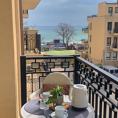 Apartment Sirena First Line - сирена на първа линия