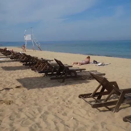 Sirena First Line - сирена на първа линия アパート