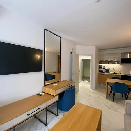 Sirena First Line - сирена на първа линия Апартаменты *