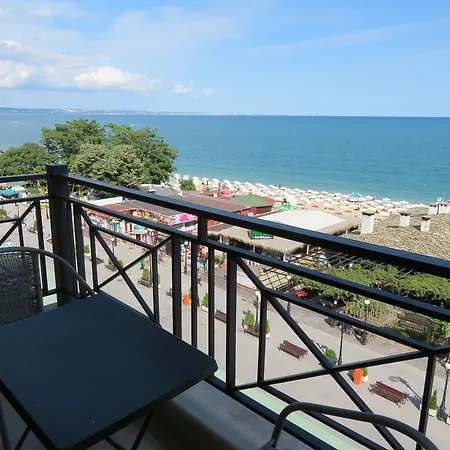 Sirena First Line - сирена на първа линия Lejlighed